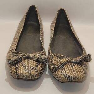 STUART WEITZMAN Faux Snakeskin Ballarina Flats With Tassle Size 8.5